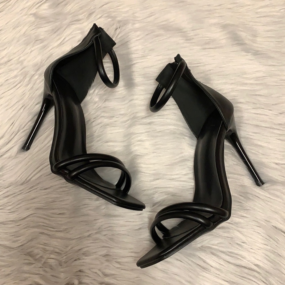Women’s Black Heels